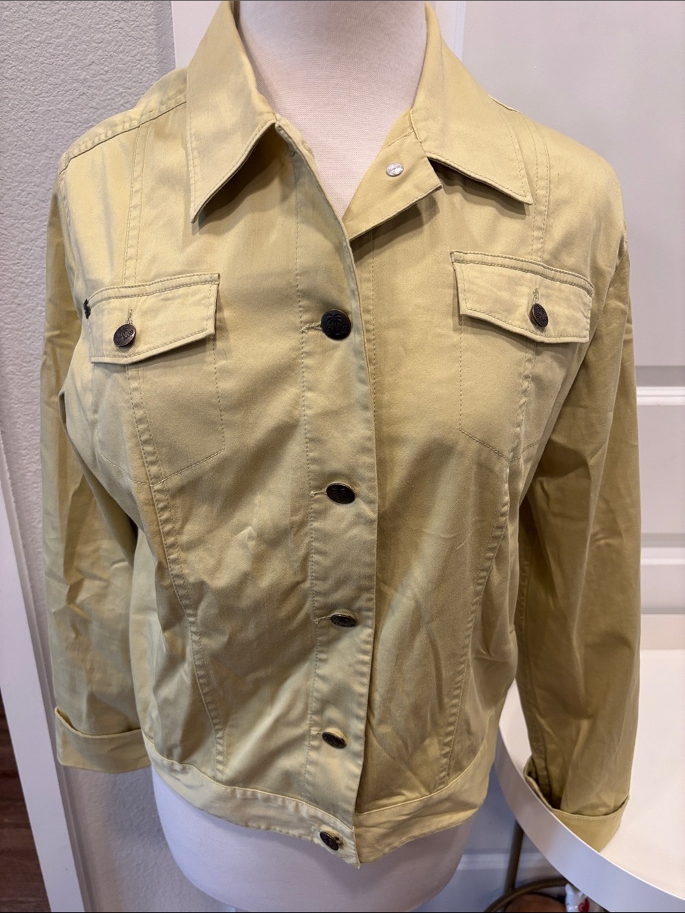 EUC Tommy Bahama Muted Chartreuse Jacket